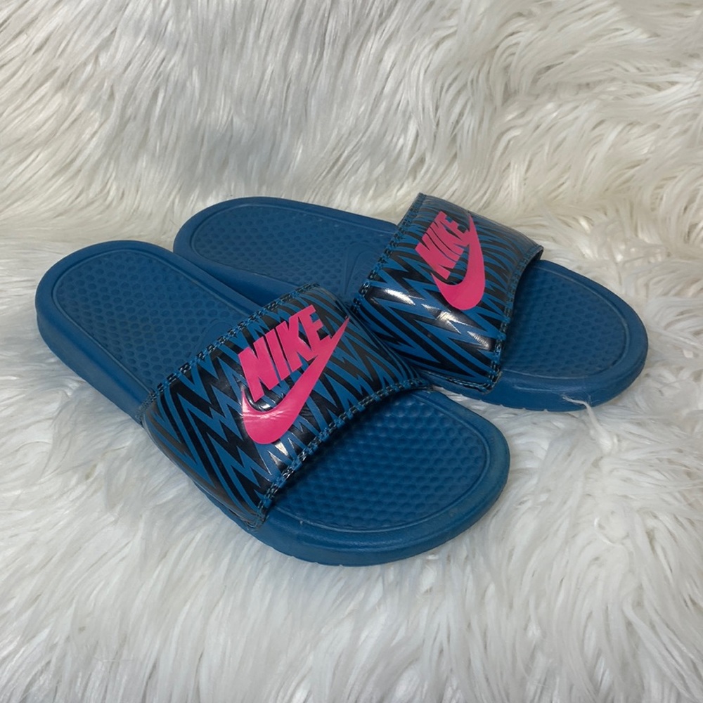 Nike slides - women’s size 8